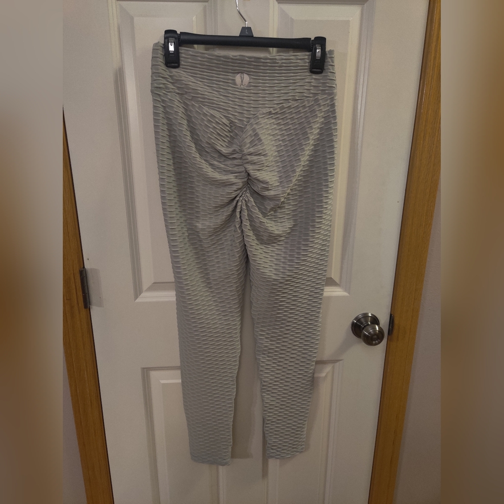 Textured Leggings Size M - Picture 2 of 2